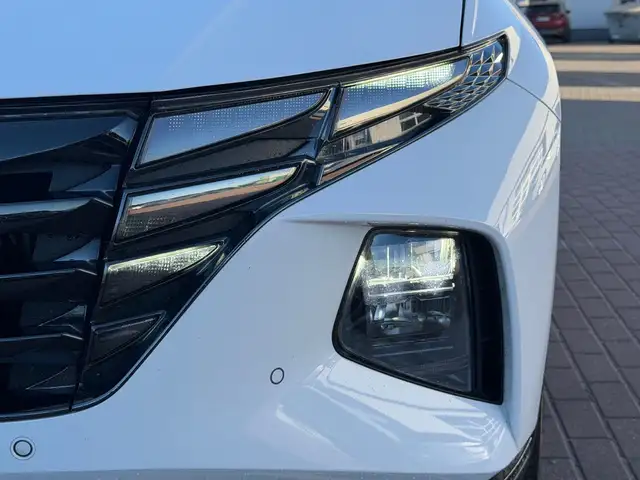 Hyundai Tucson view 3