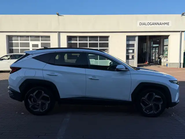 Hyundai Tucson view 9
