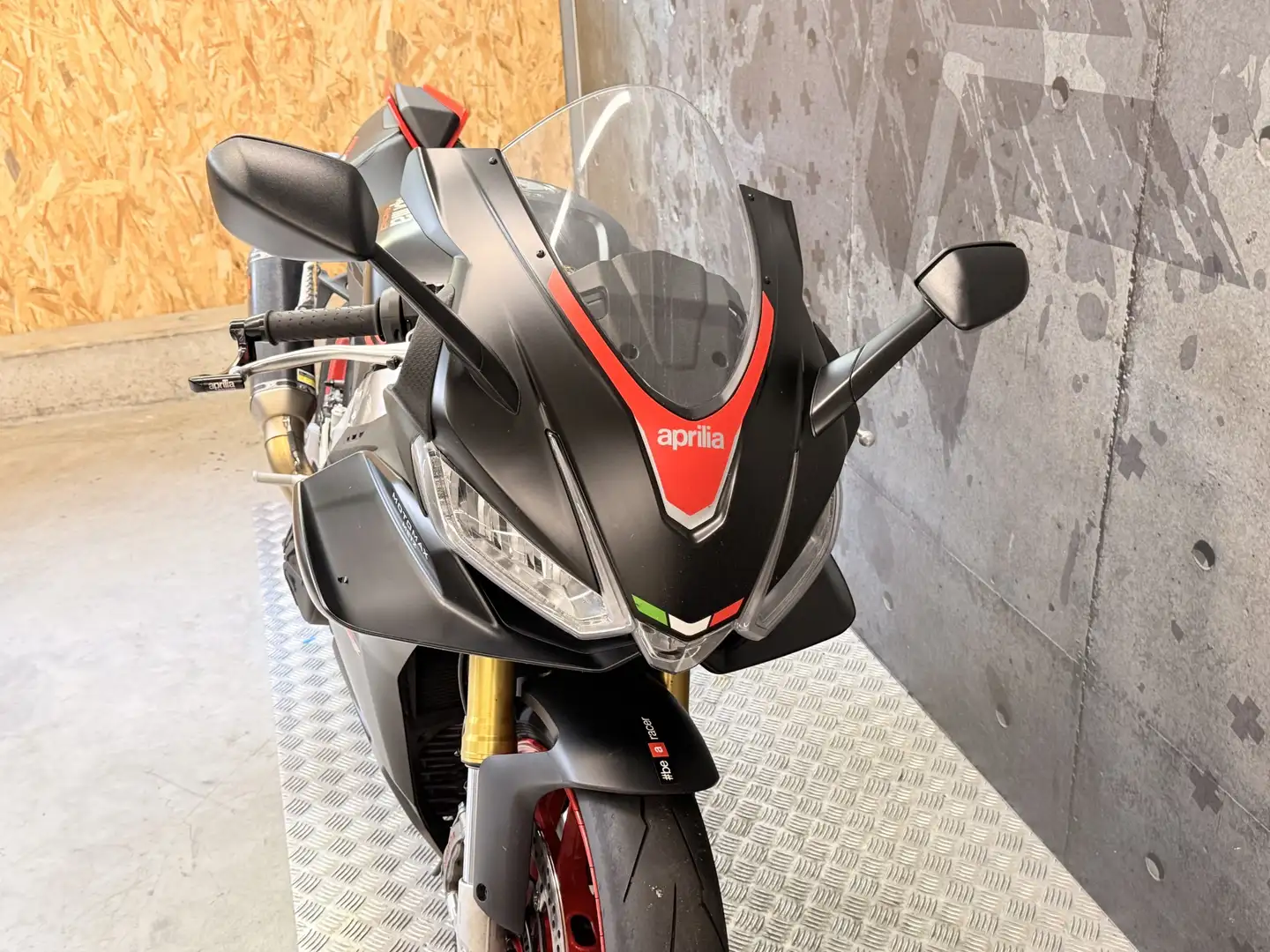 Aprilia RSV4 Negru - 2