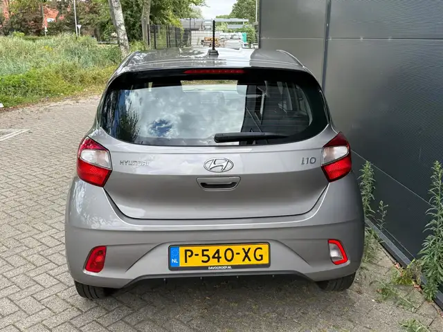 Hyundai I10 view 8