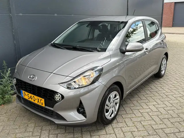 Hyundai I10 view 3