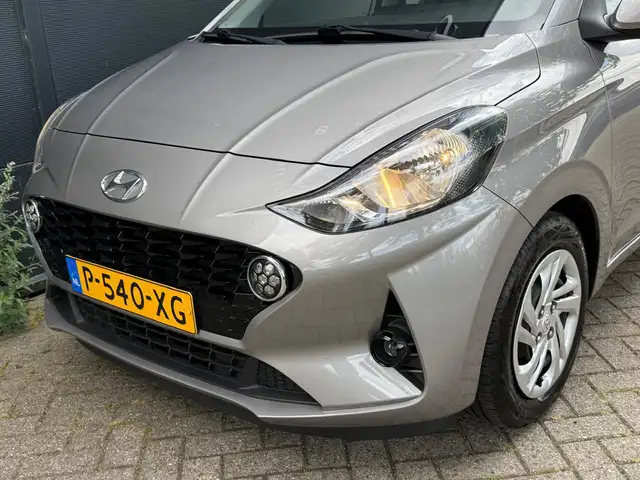 Hyundai I10 view 5