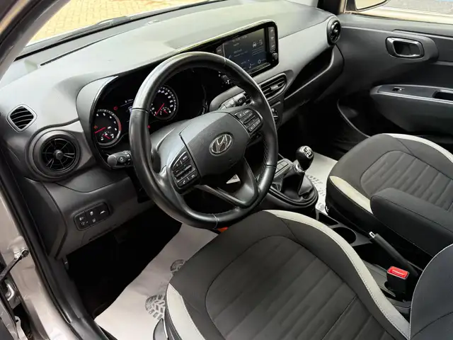 Hyundai I10 view 9