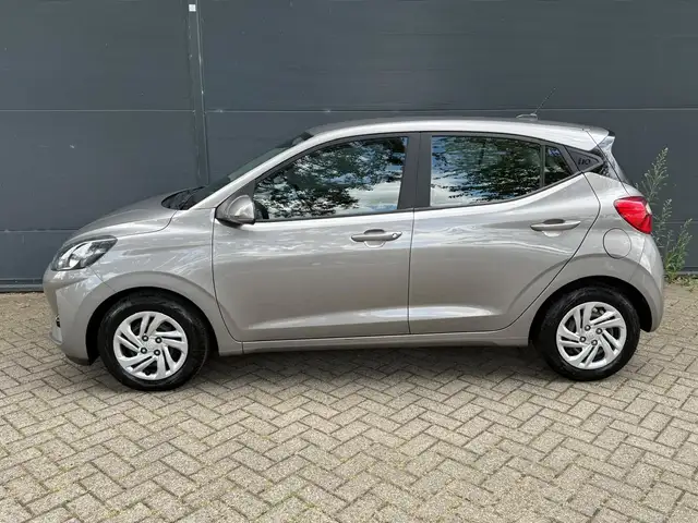 Hyundai I10 view 6