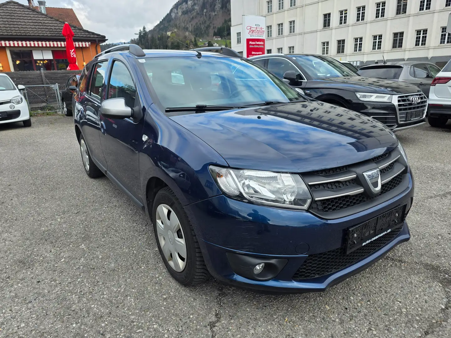 Dacia Logan Celebration TCe 1.Besitz Navi Blau - 1