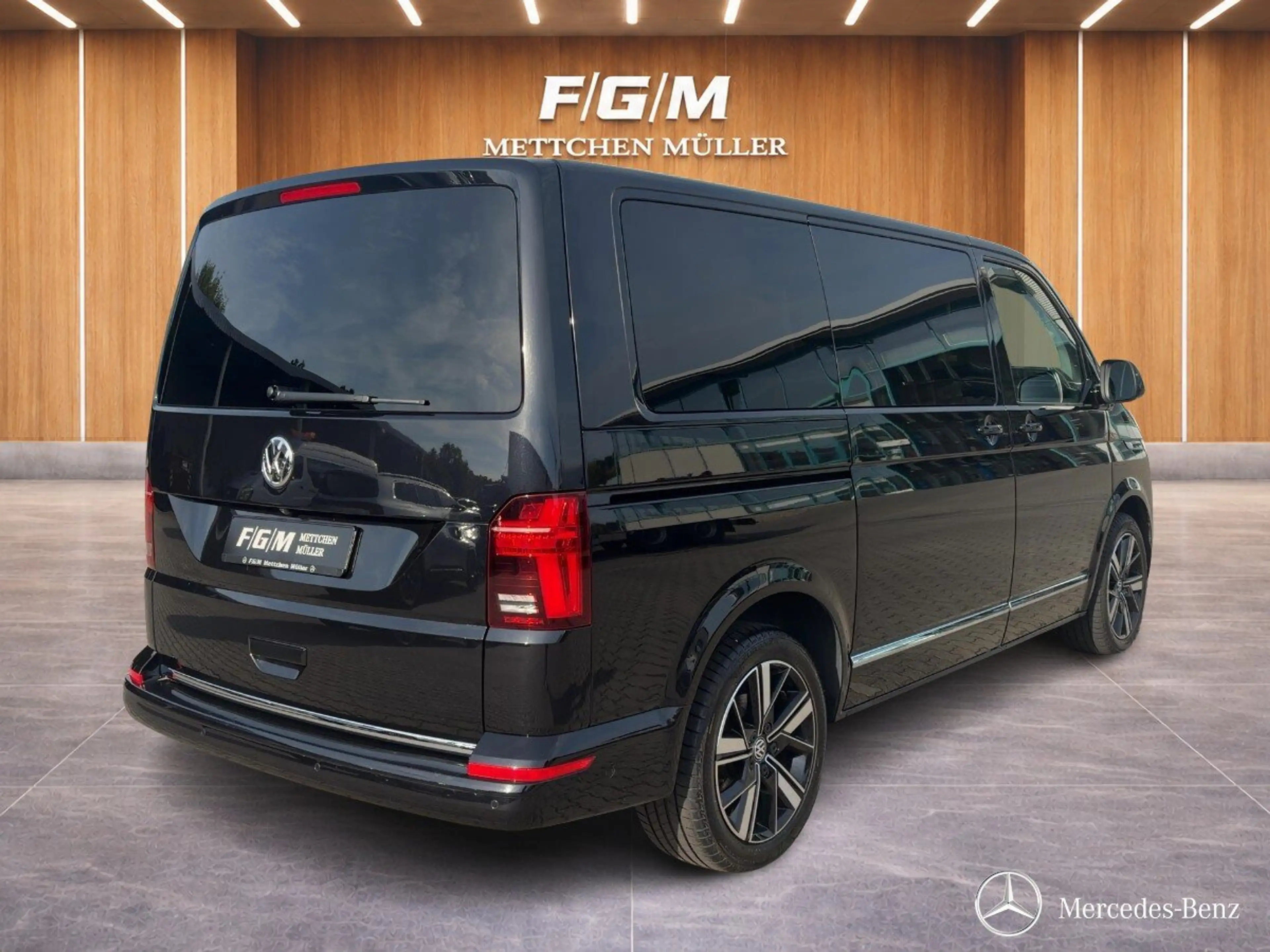 Volkswagen T6.1 Transporter T6.1 2.0TDI 4Motion Multivan Highline NAVI+LED+KLIMA+ACC+ — photo 3