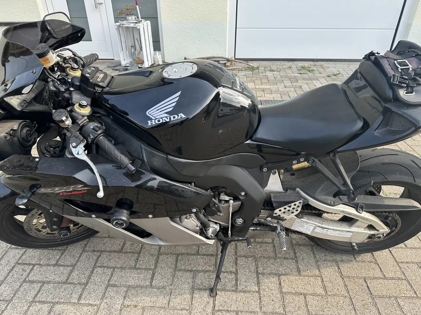 Honda CBR 1000 SC 57 B Fekete - 2