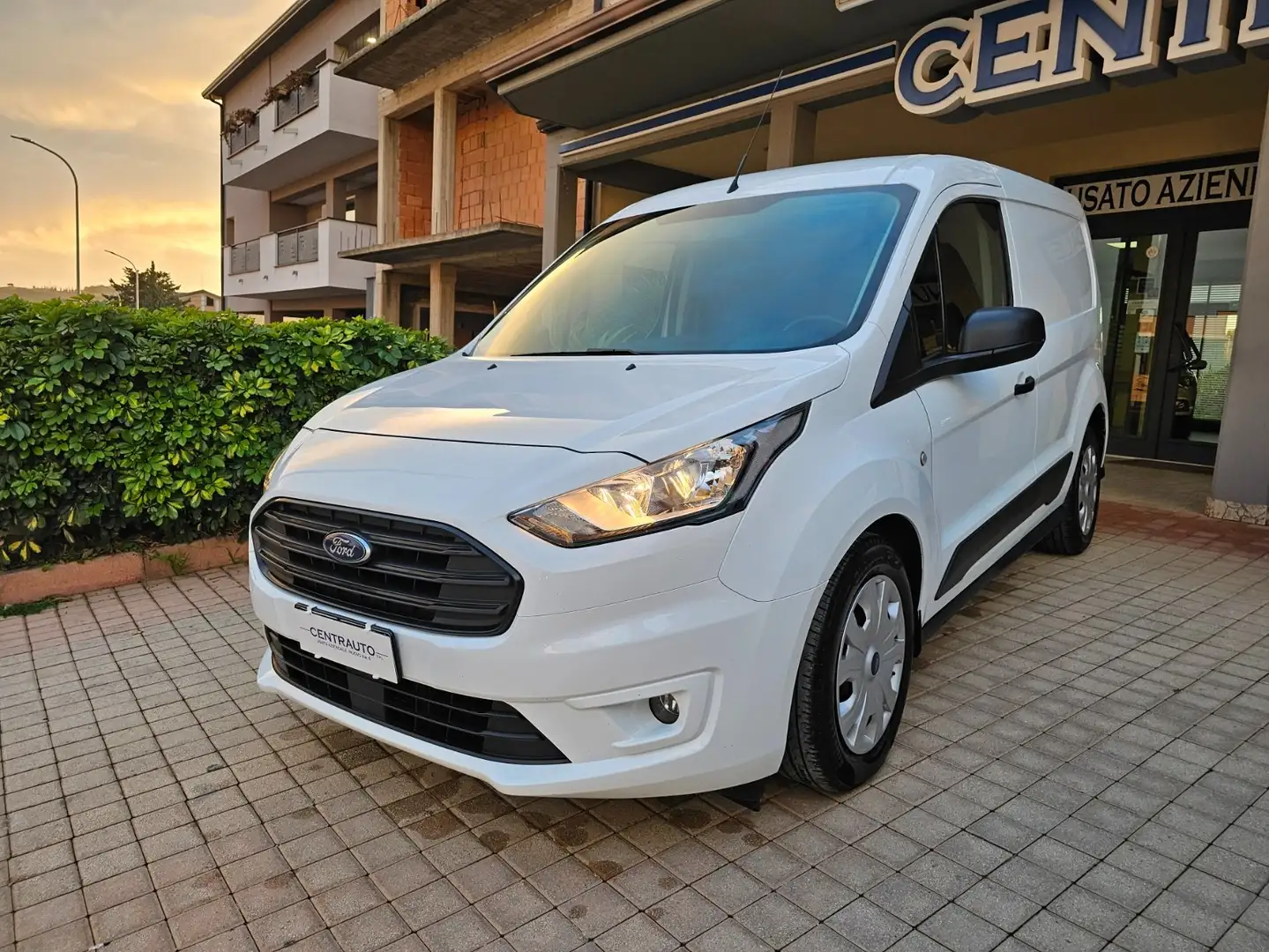 Ford Transit Connect 200 1.5 TDCi 100CV PC Furgone Trend Bianco - 1