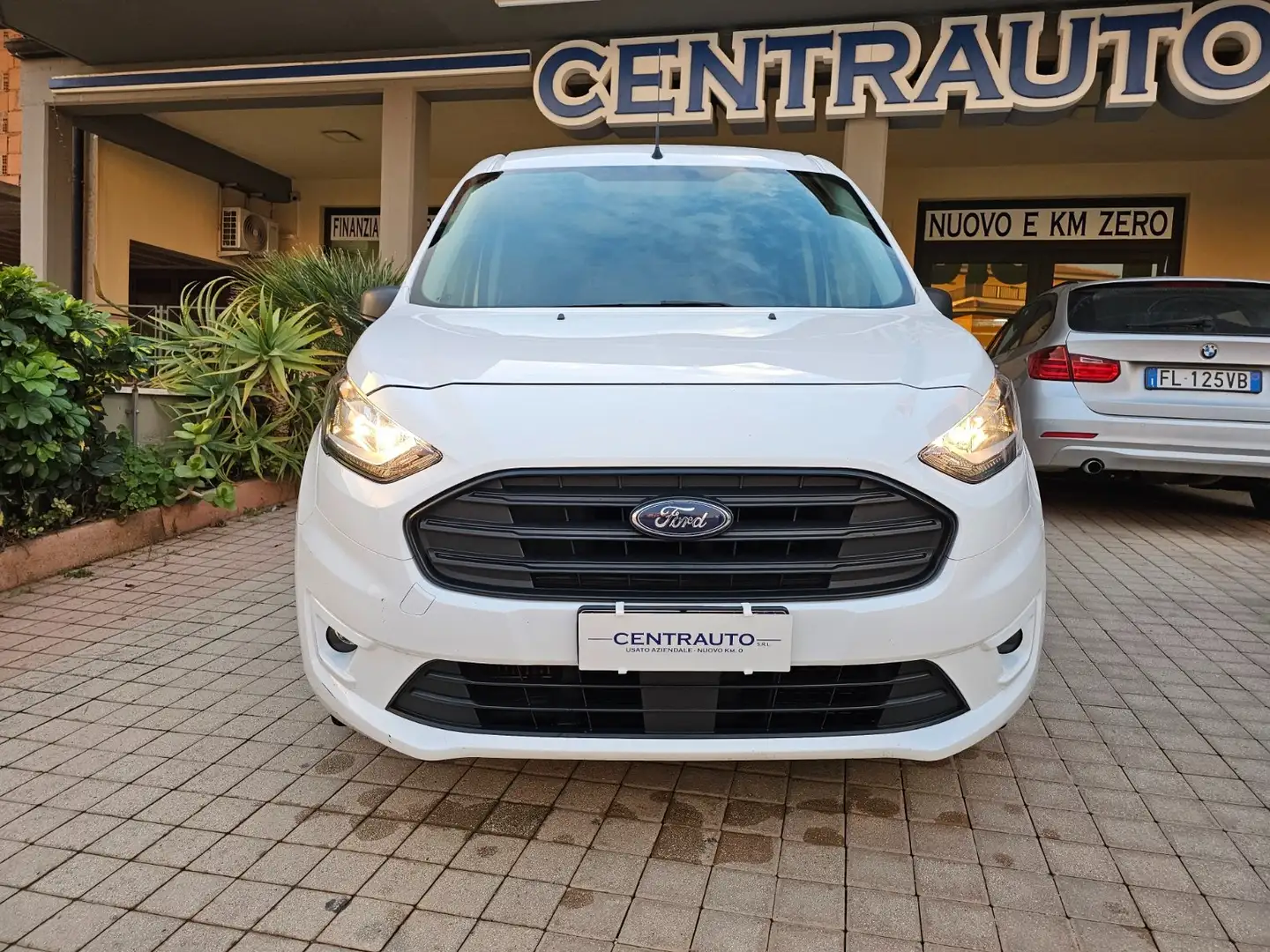Ford Transit Connect 200 1.5 TDCi 100CV PC Furgone Trend Bianco - 2