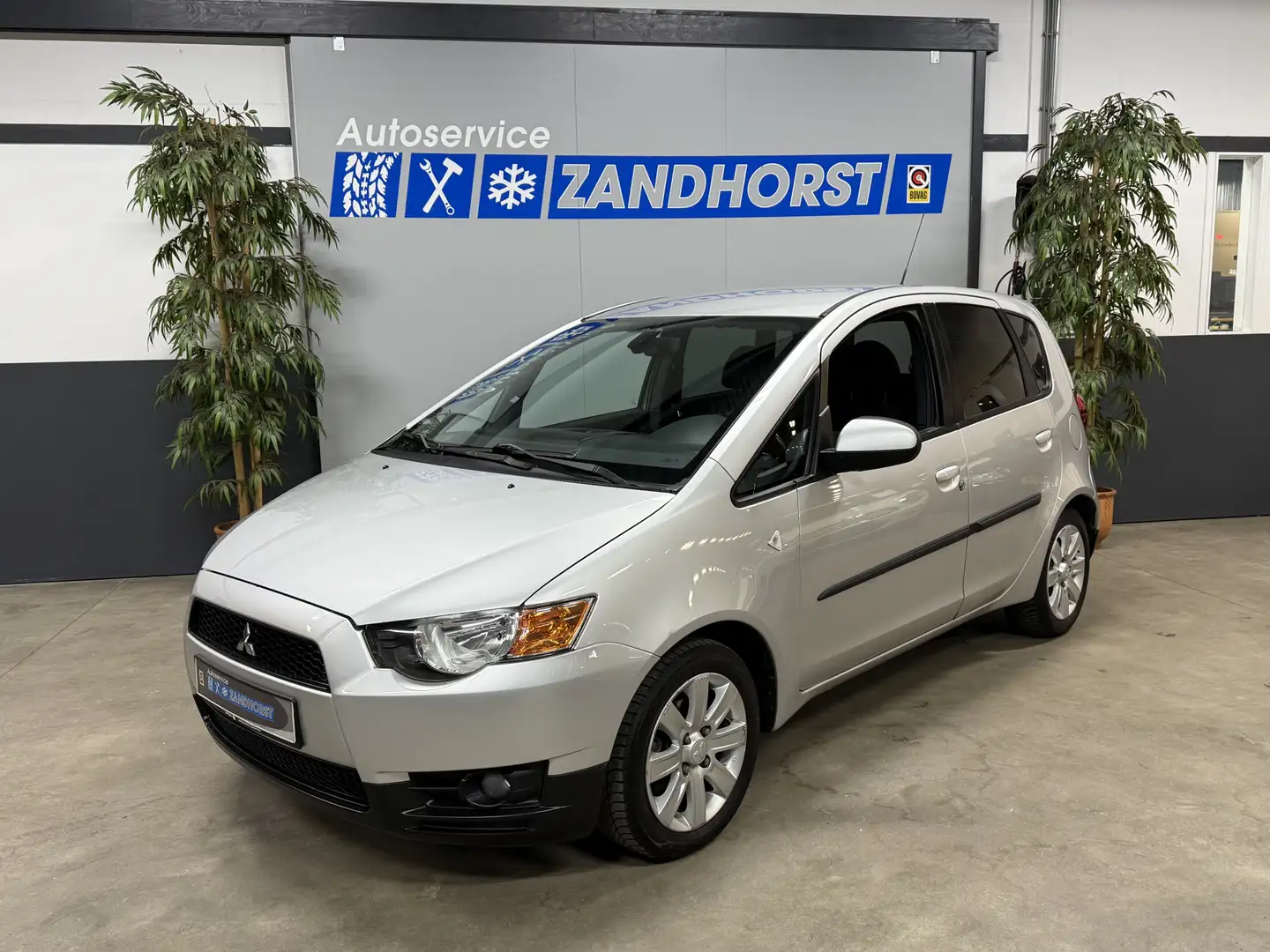 Mitsubishi Colt 1.3 Edition Two // zo mee incl. nieuwe APK Grau - 1