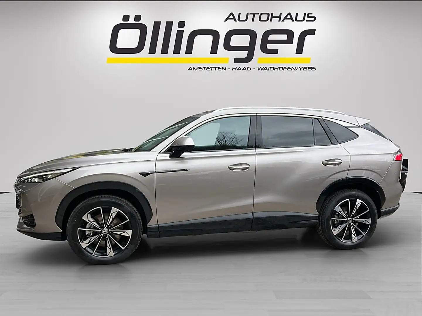 MG HS Hybrid+ Luxury 1,8Wh Aut. + Lenkradheizung + Me... Silber - 2