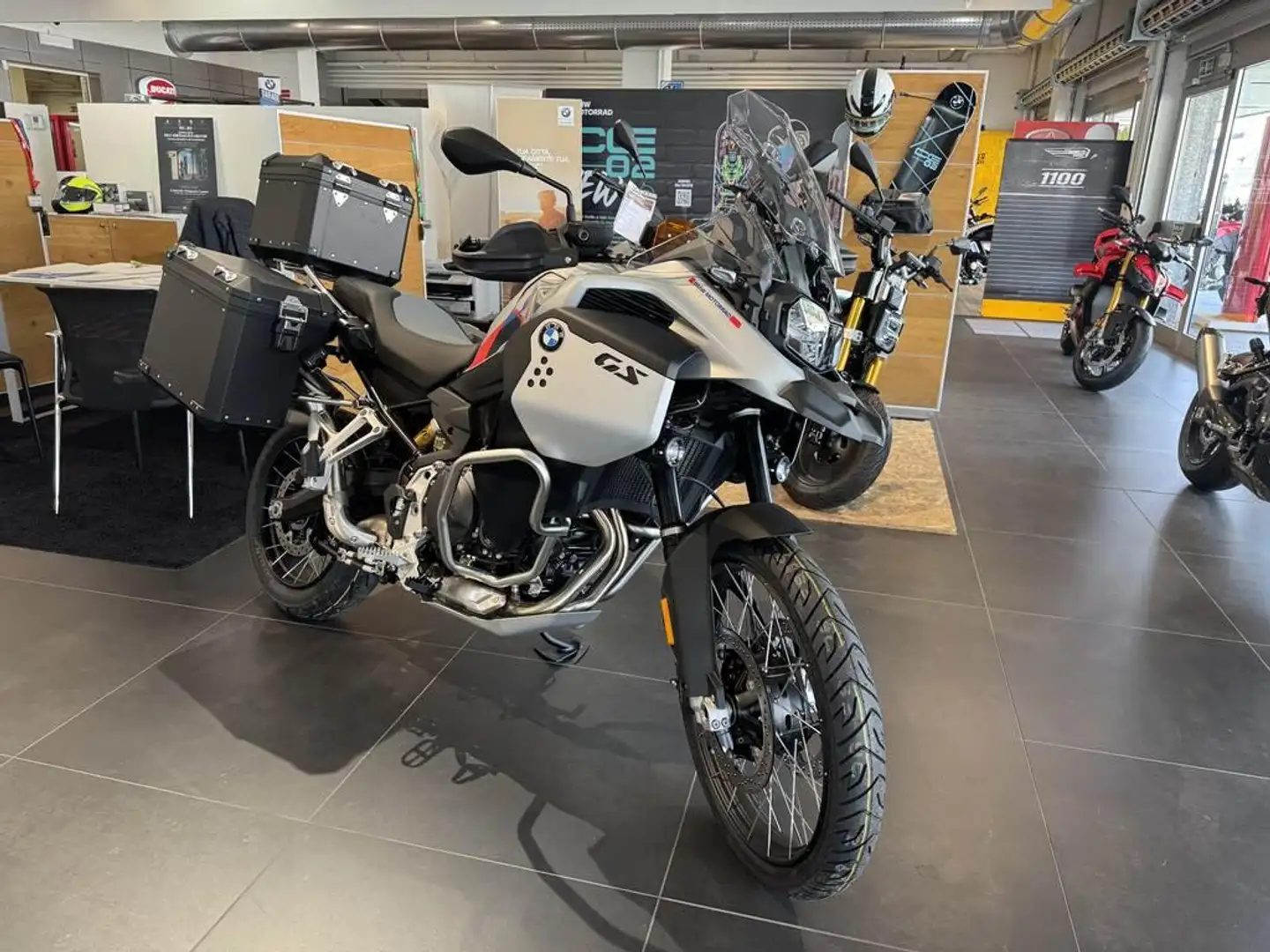 BMW F 900 GS Adventure Abs my24 - 2