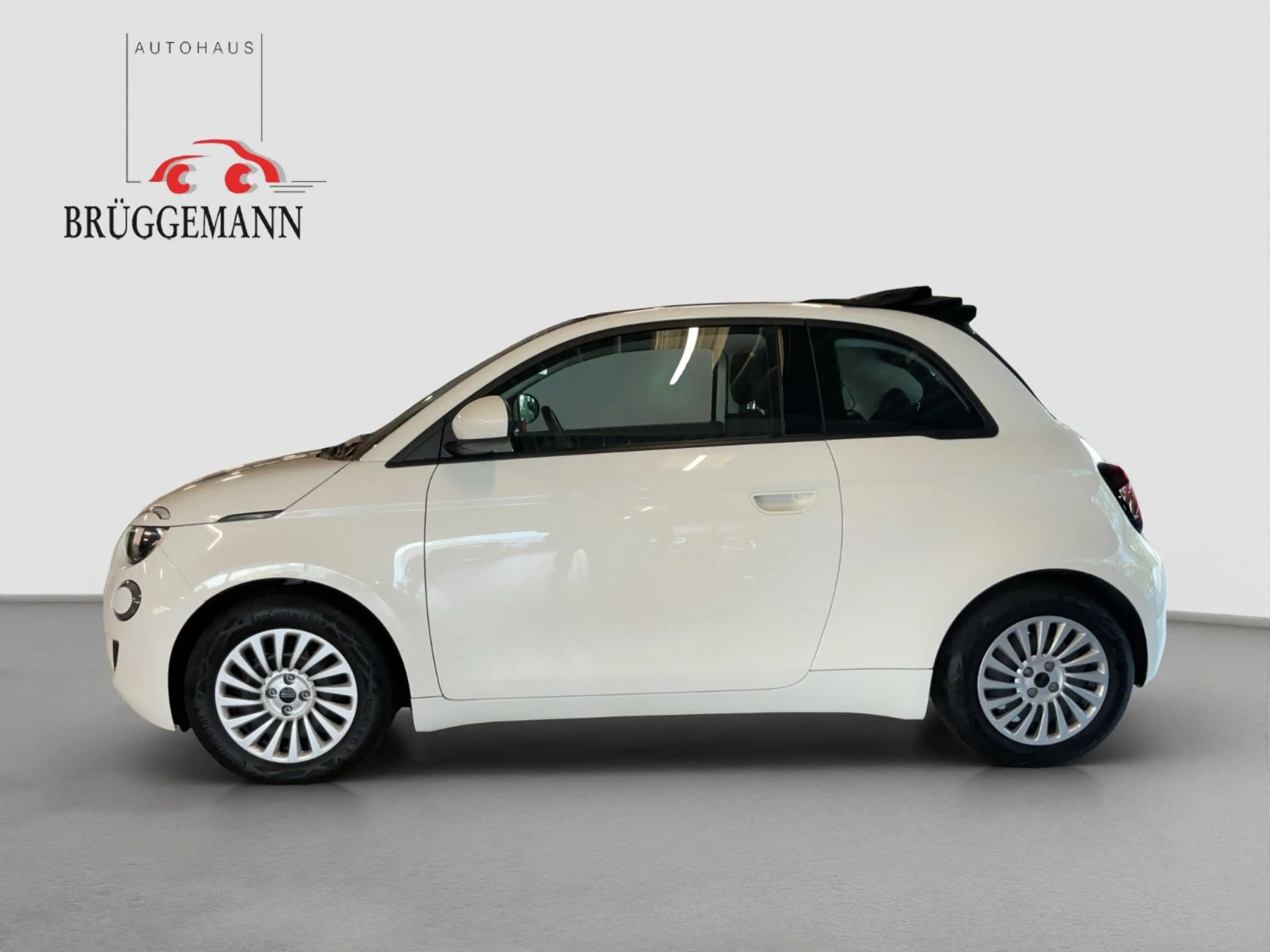 Fiat 500e 42 kWh Cabrio — photo 3