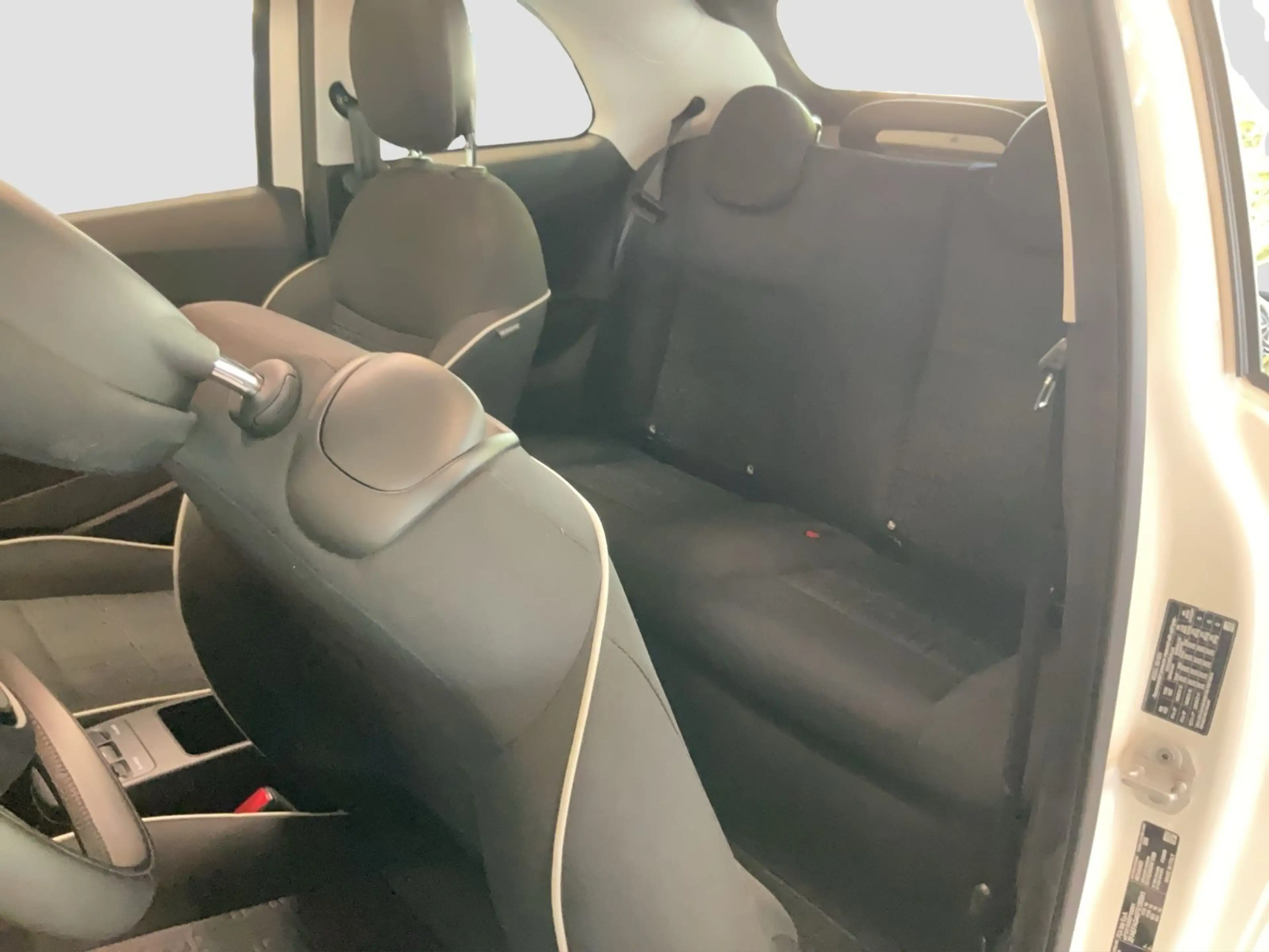 Fiat 500e 42 kWh Cabrio — photo 10