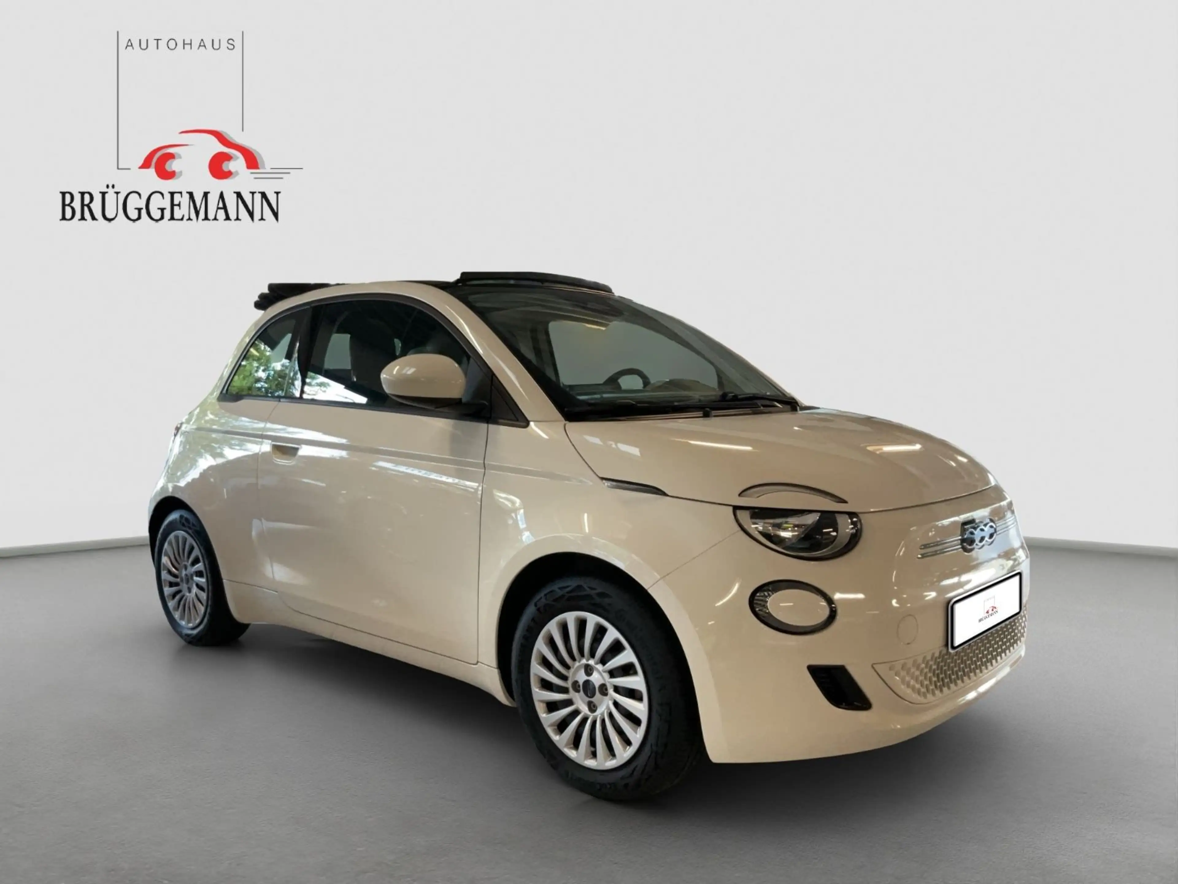 Fiat 500e 42 kWh Cabrio — photo 8