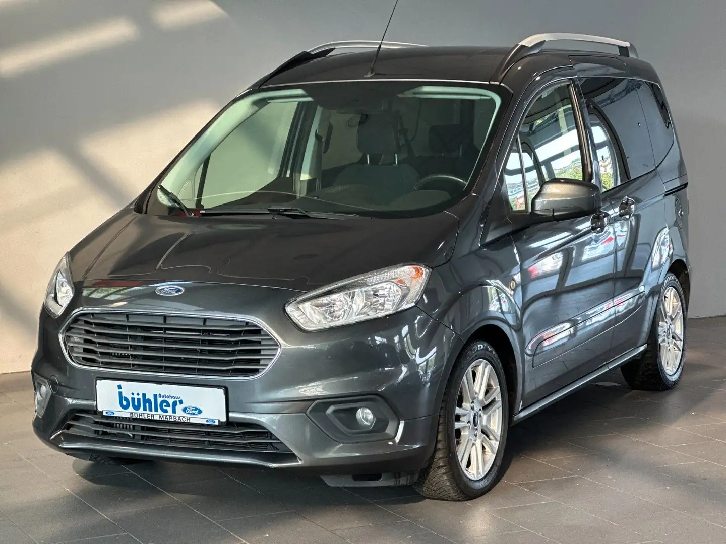 Ford Tourneo Courier Titanium #NAVI #AHK #KAMERA #DAB Grau - 1