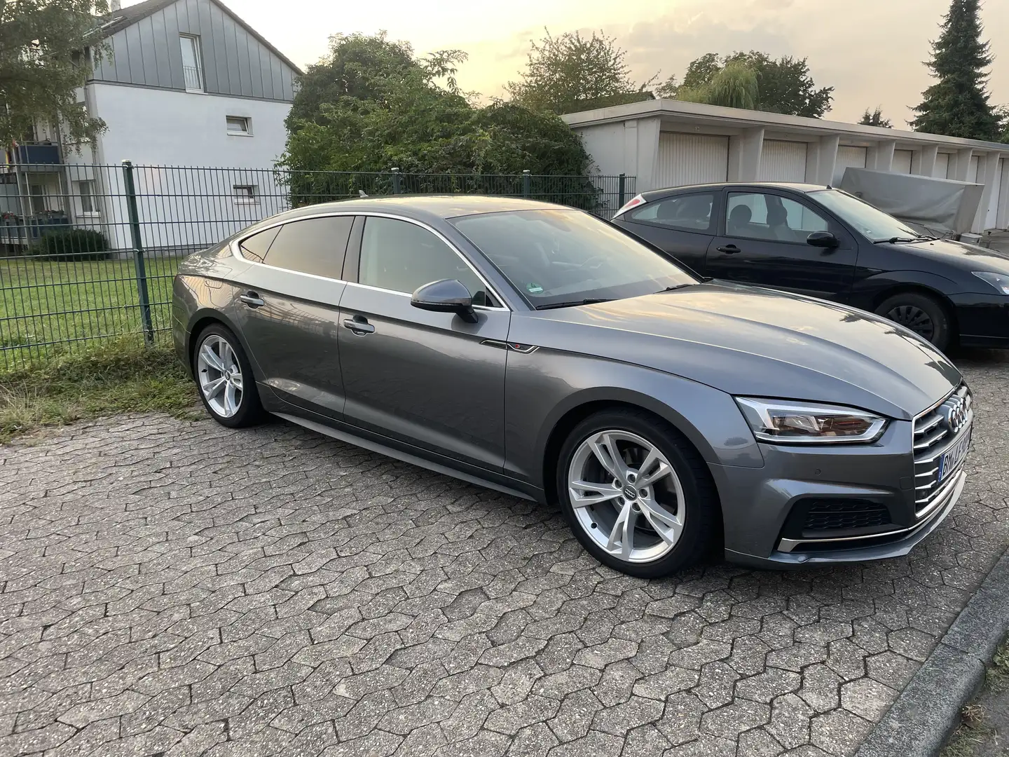 Audi A5 35 TDI basis Grau - 2