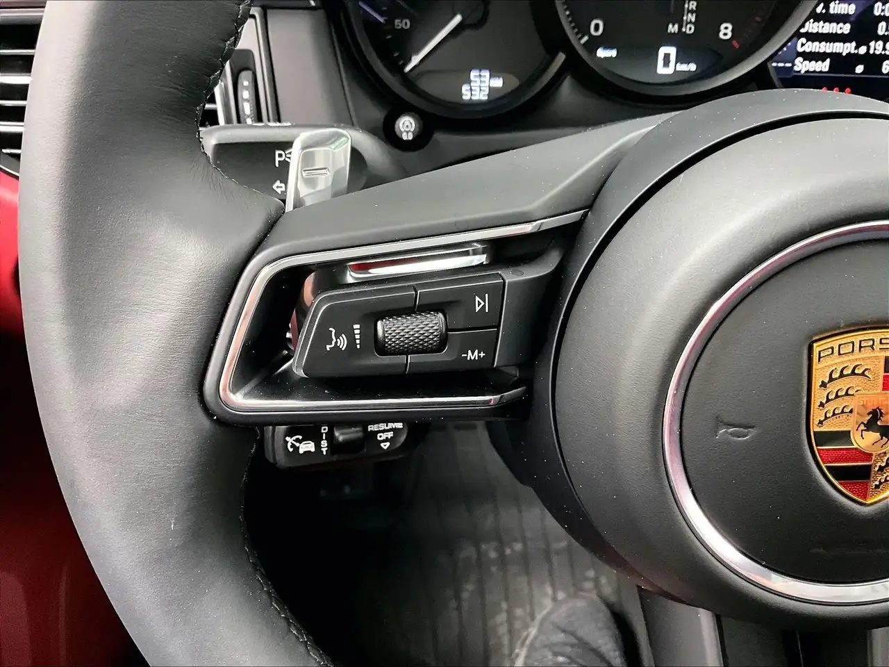 Porsche Macan снимка Porsche Macan
