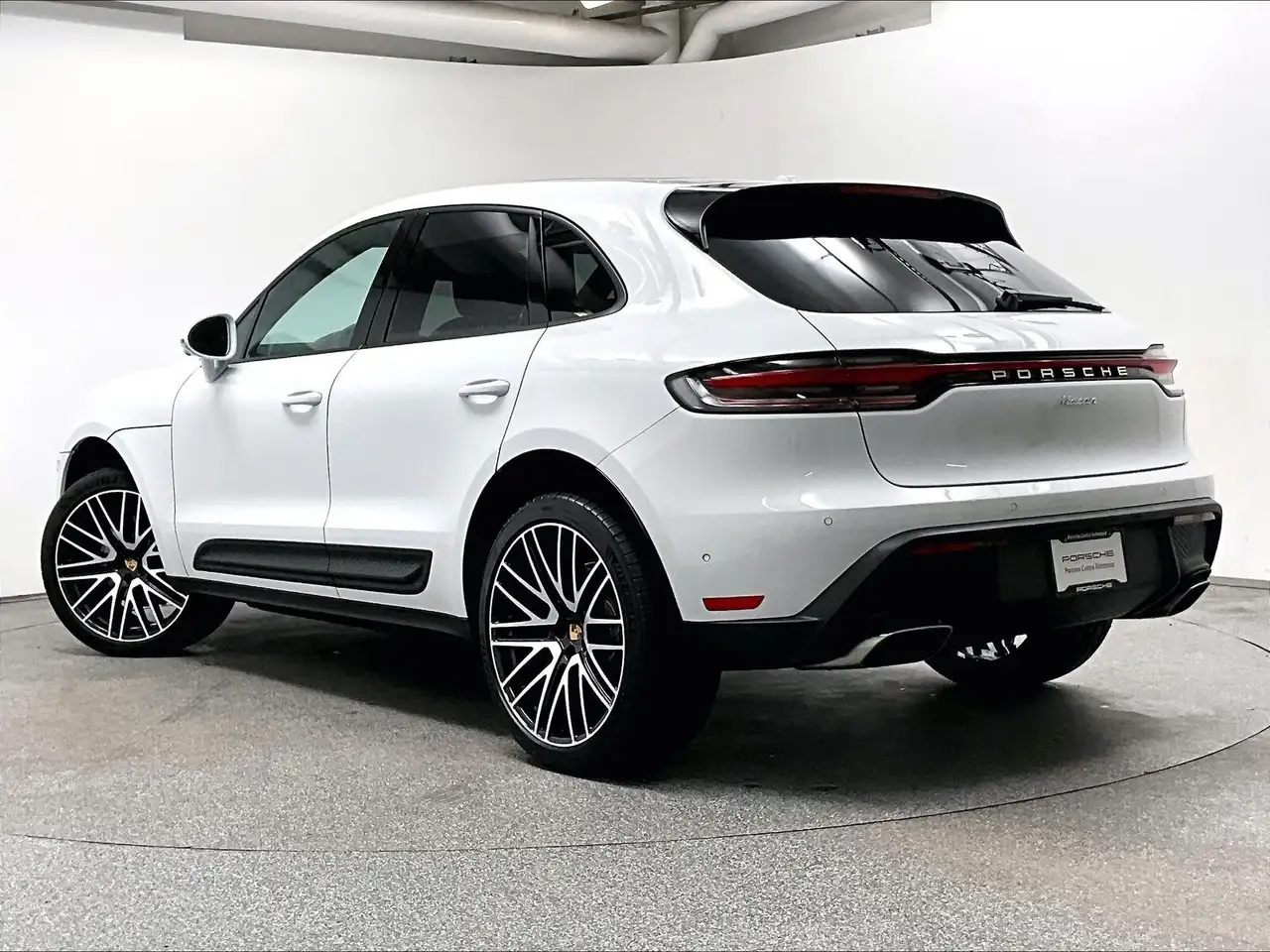 Porsche Macan снимка Porsche Macan