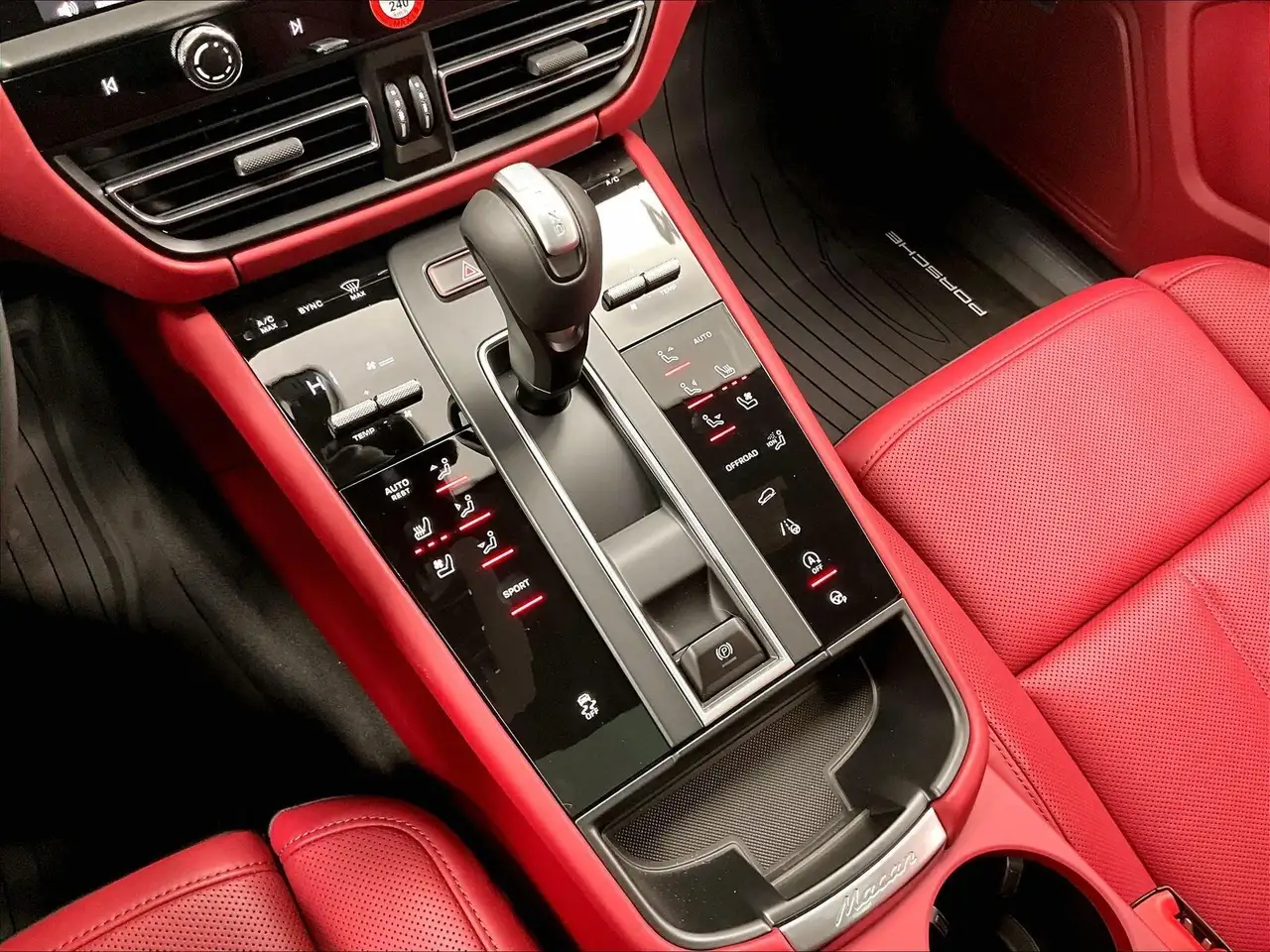 Porsche Macan снимка Porsche Macan