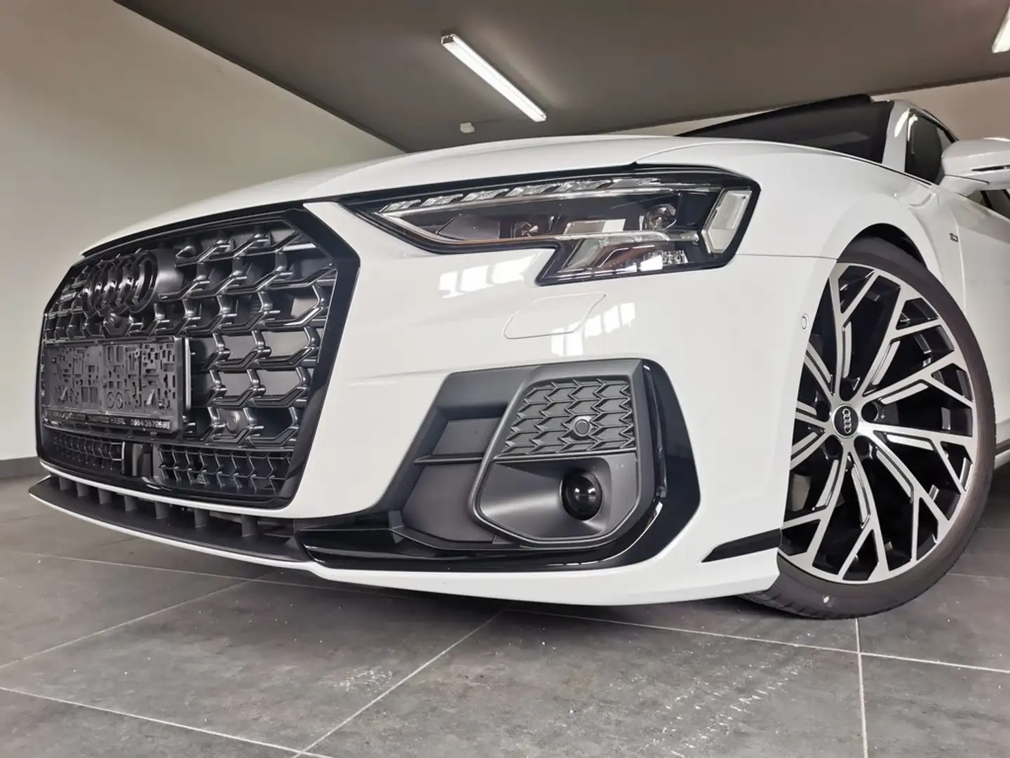 Audi A8 -TDI,S-line,Audi exclusive,TV,Ahv,RS Sitze,Head-up Blanc - 1