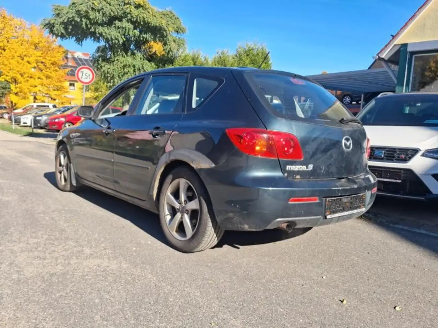 Mazda 3 Lim. 1.6 Comfort EURO6+TÜV 11/2025+RADIO Grün - 2