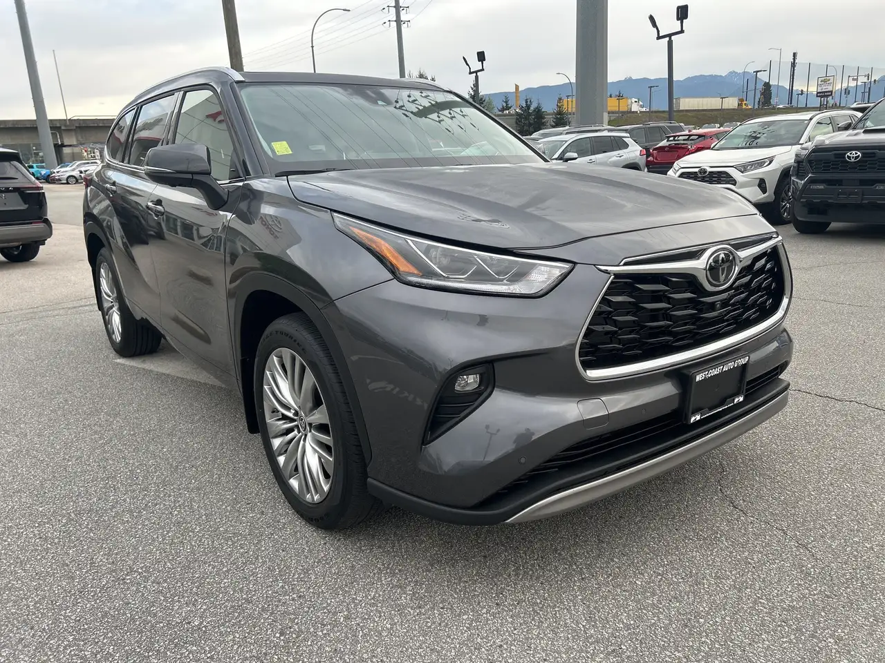 Toyota Highlander снимка Toyota Highlander