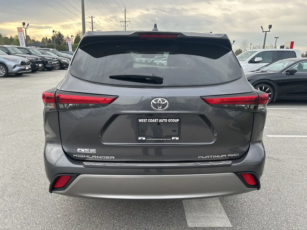 Toyota Highlander снимка Toyota Highlander