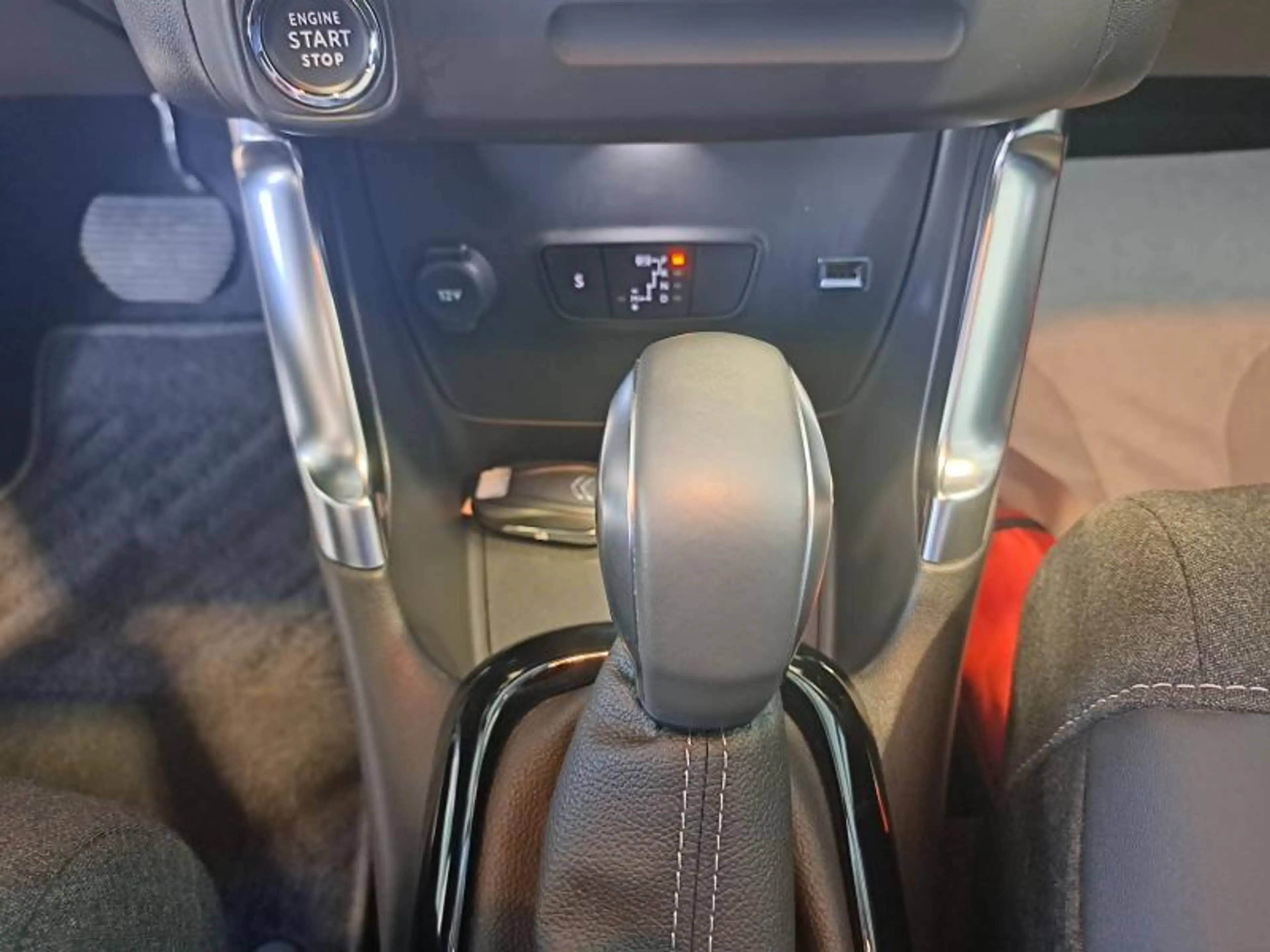 Citroen C3 Aircross Aircross MAX 1.2 PURETECH 130 EAT 6 — photo 17