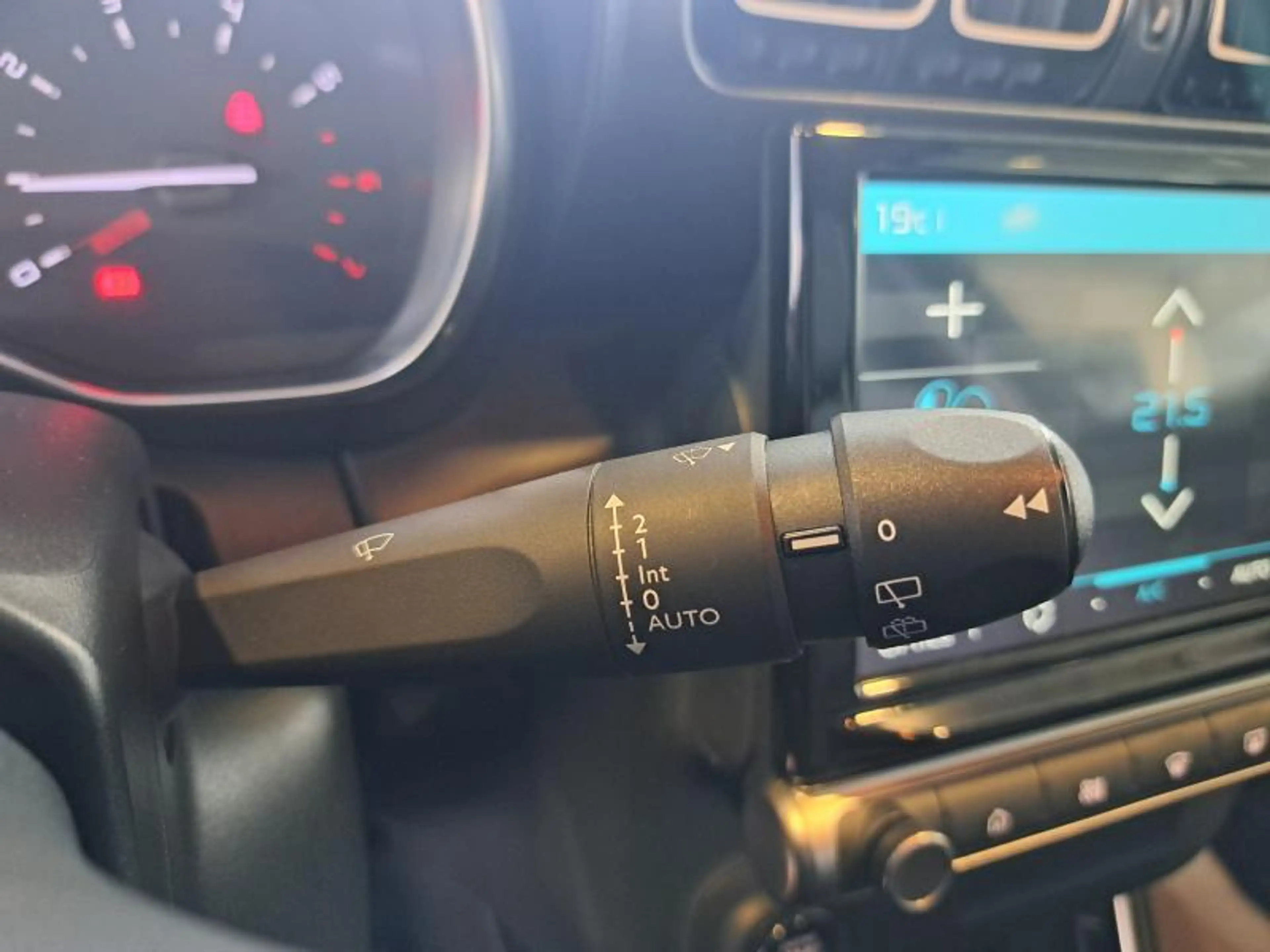 Citroen C3 Aircross Aircross MAX 1.2 PURETECH 130 EAT 6 — photo 23