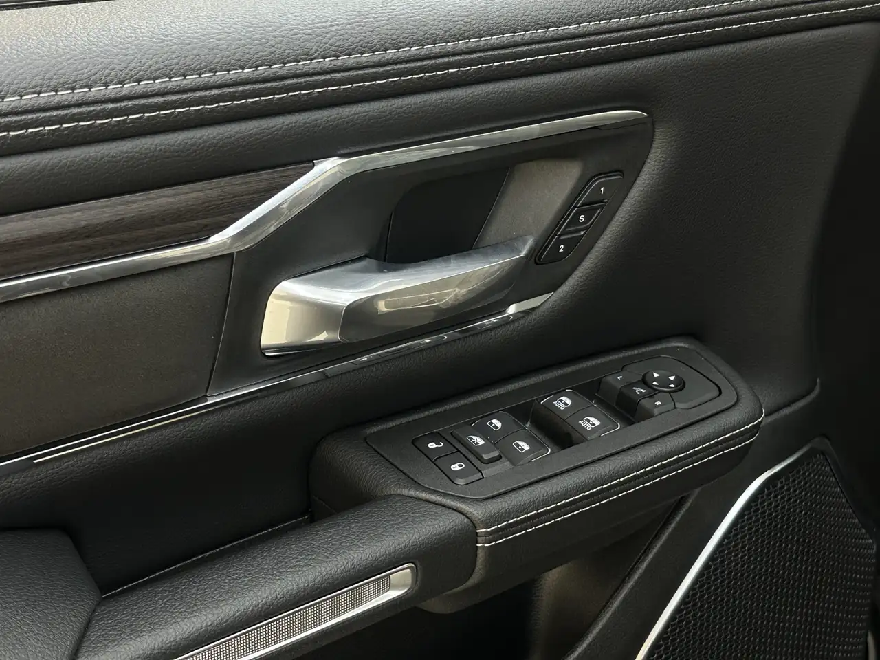 Dodge RAM 2024 — фото 13