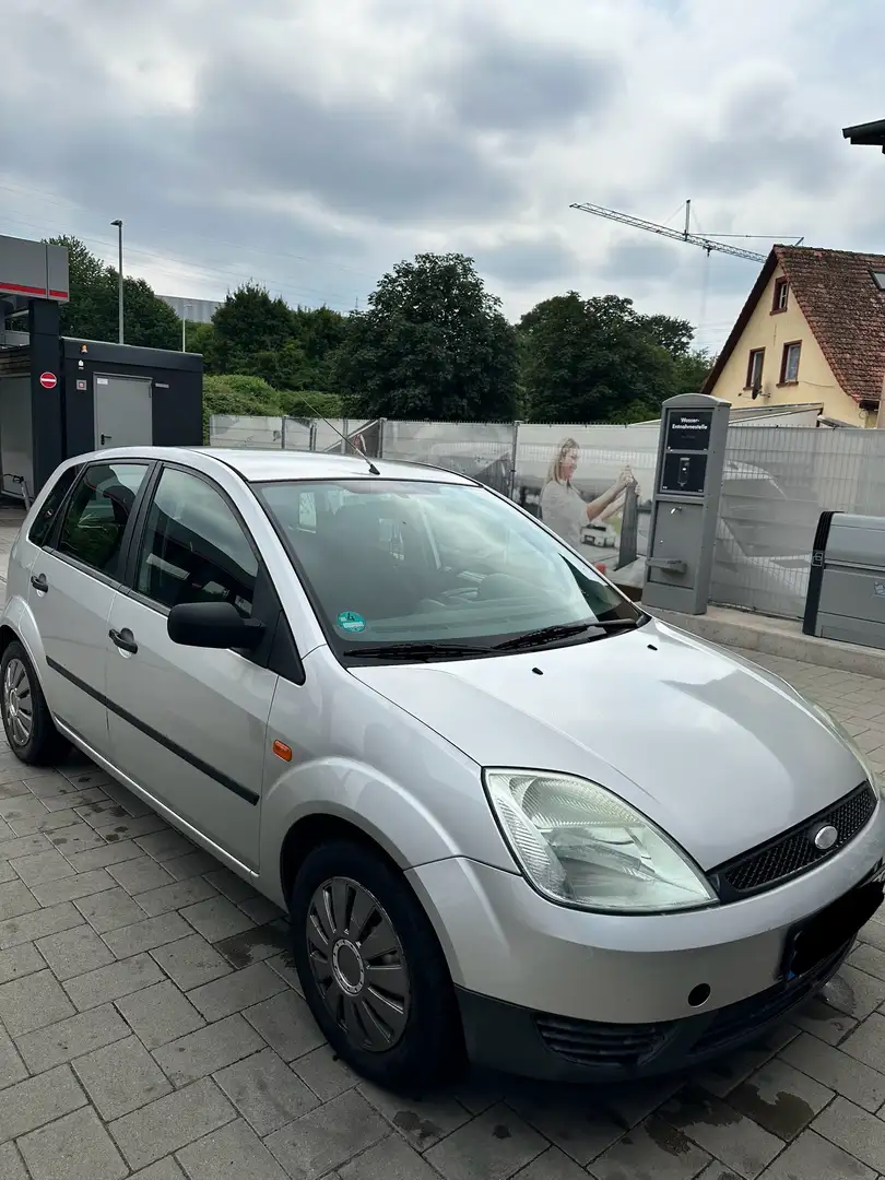 Ford Fiesta 1.3 - 2