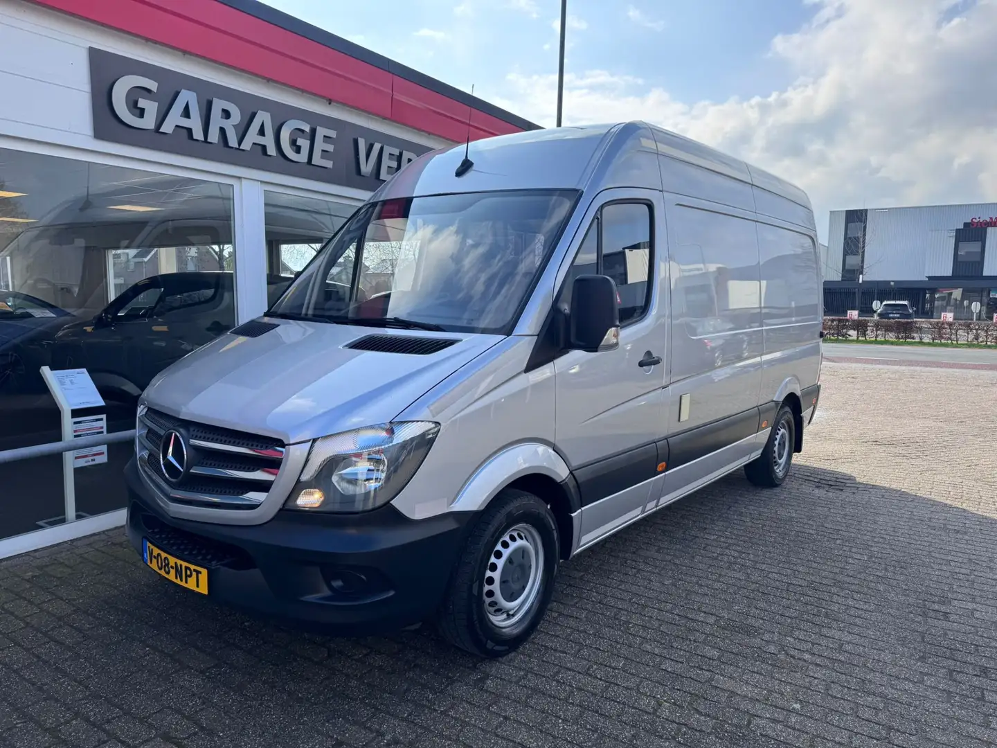 Mercedes-Benz Sprinter 316 2.2 CDI L2H2 EURO VI-D Zilver - 1