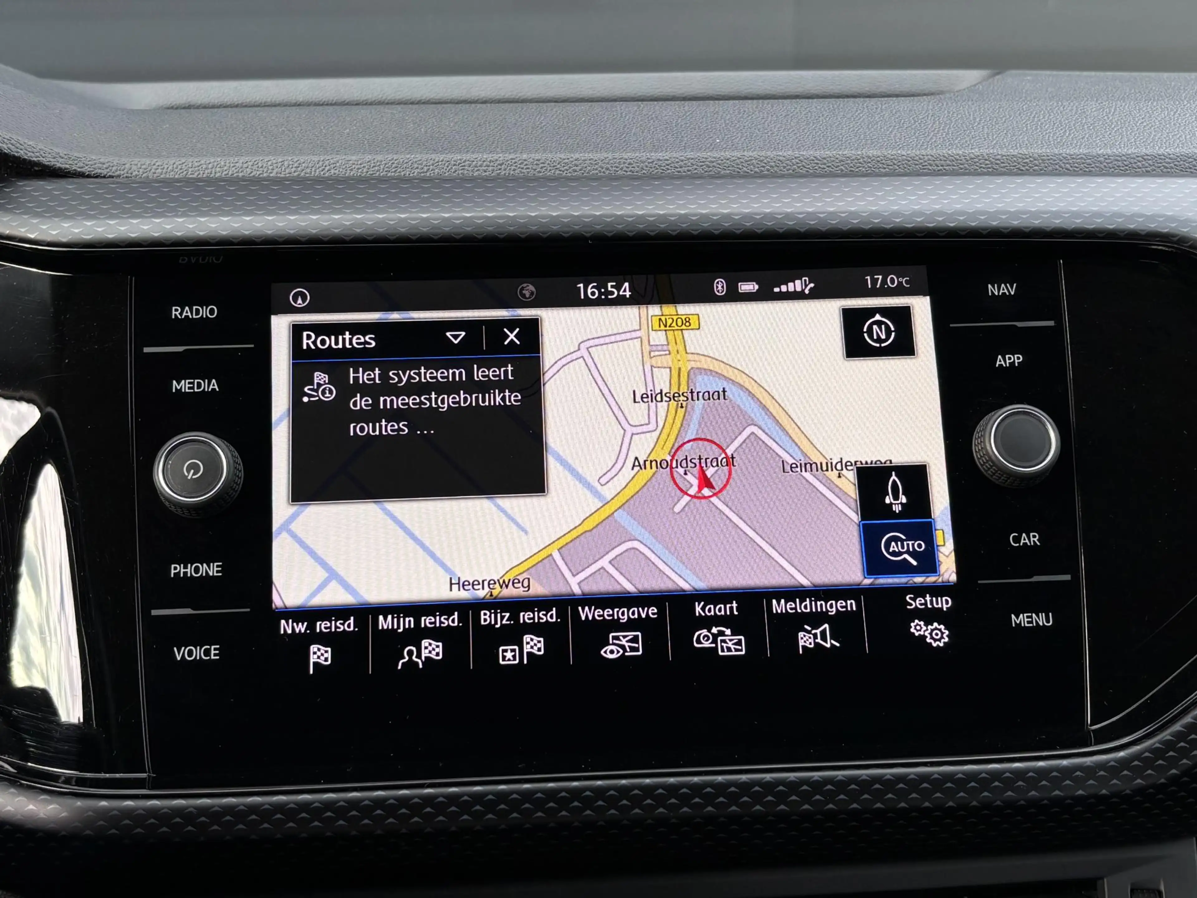 Volkswagen T-Cross 1.5 TSI Style Business R | Apple-Android | Stoel-V — photo 14