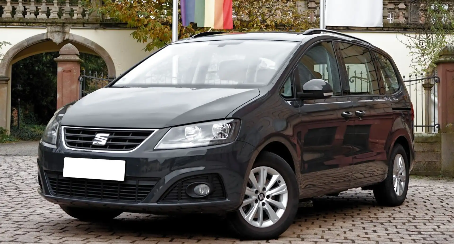 SEAT Alhambra *Behindertengerecht, Automatik* Grau - 2