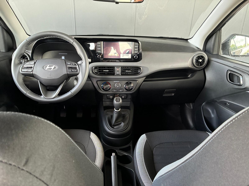 Hyundai i10 4-Sitzer Pure 1,0  Navi/ Einparkhilfe hinten + Kam — photo 7