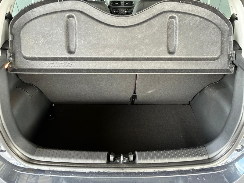 Hyundai i10 4-Sitzer Pure 1,0  Navi/ Einparkhilfe hinten + Kam — photo 9