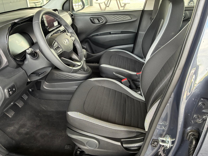 Hyundai i10 4-Sitzer Pure 1,0  Navi/ Einparkhilfe hinten + Kam — photo 5
