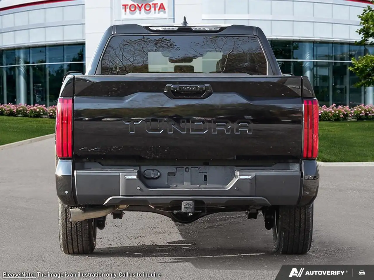 Toyota Tundra снимка Toyota Tundra
