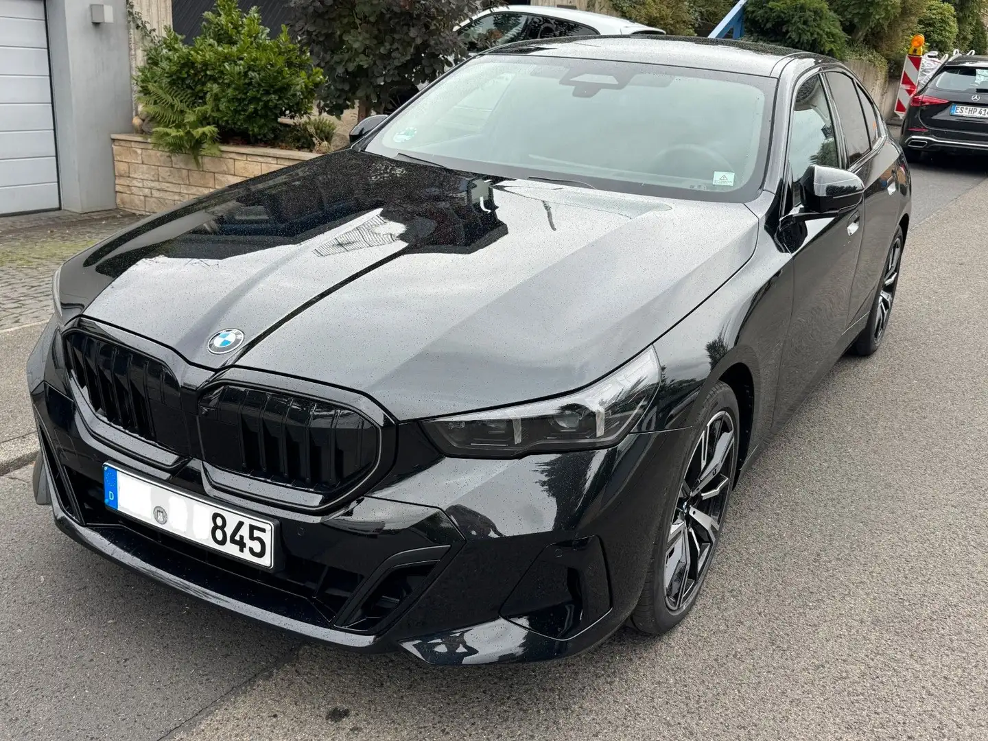 BMW 540 Baureihe 5 Lim. 540 d xDrive M Sport Schwarz - 1