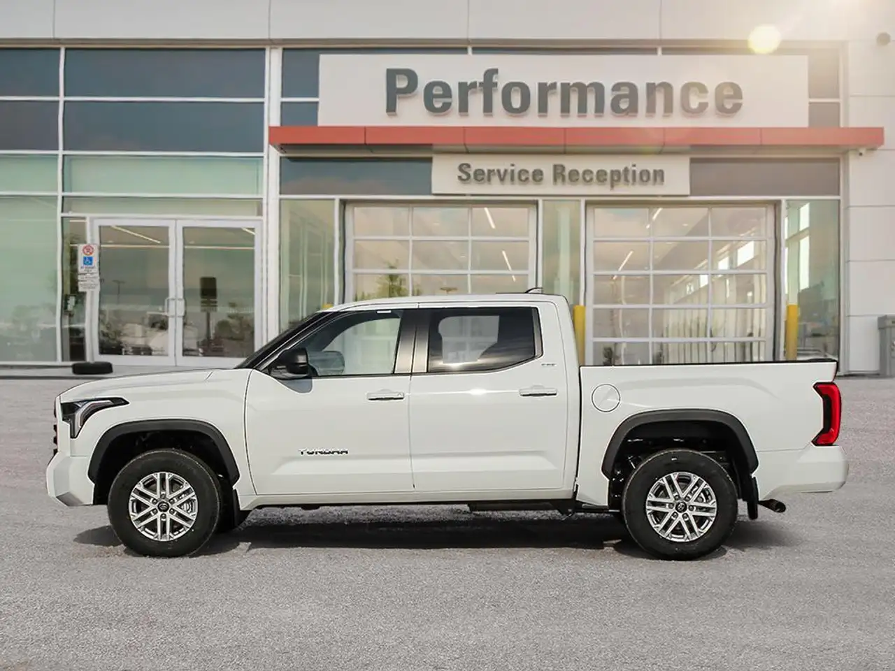 Toyota Tundra снимка Toyota Tundra
