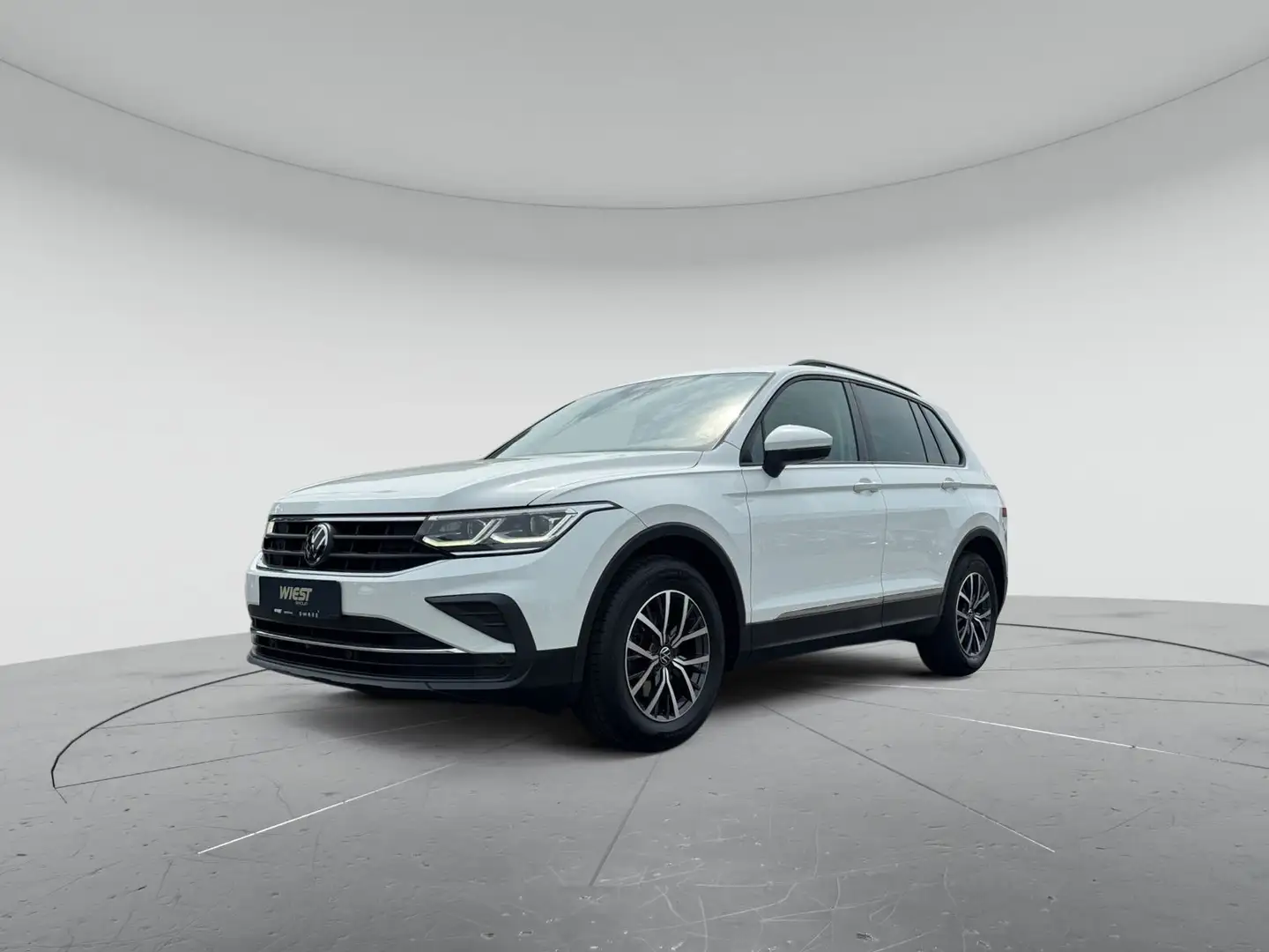 Volkswagen Tiguan Life 2.0 TDI AHK Matrix LED RFK PDC Blanc - 2