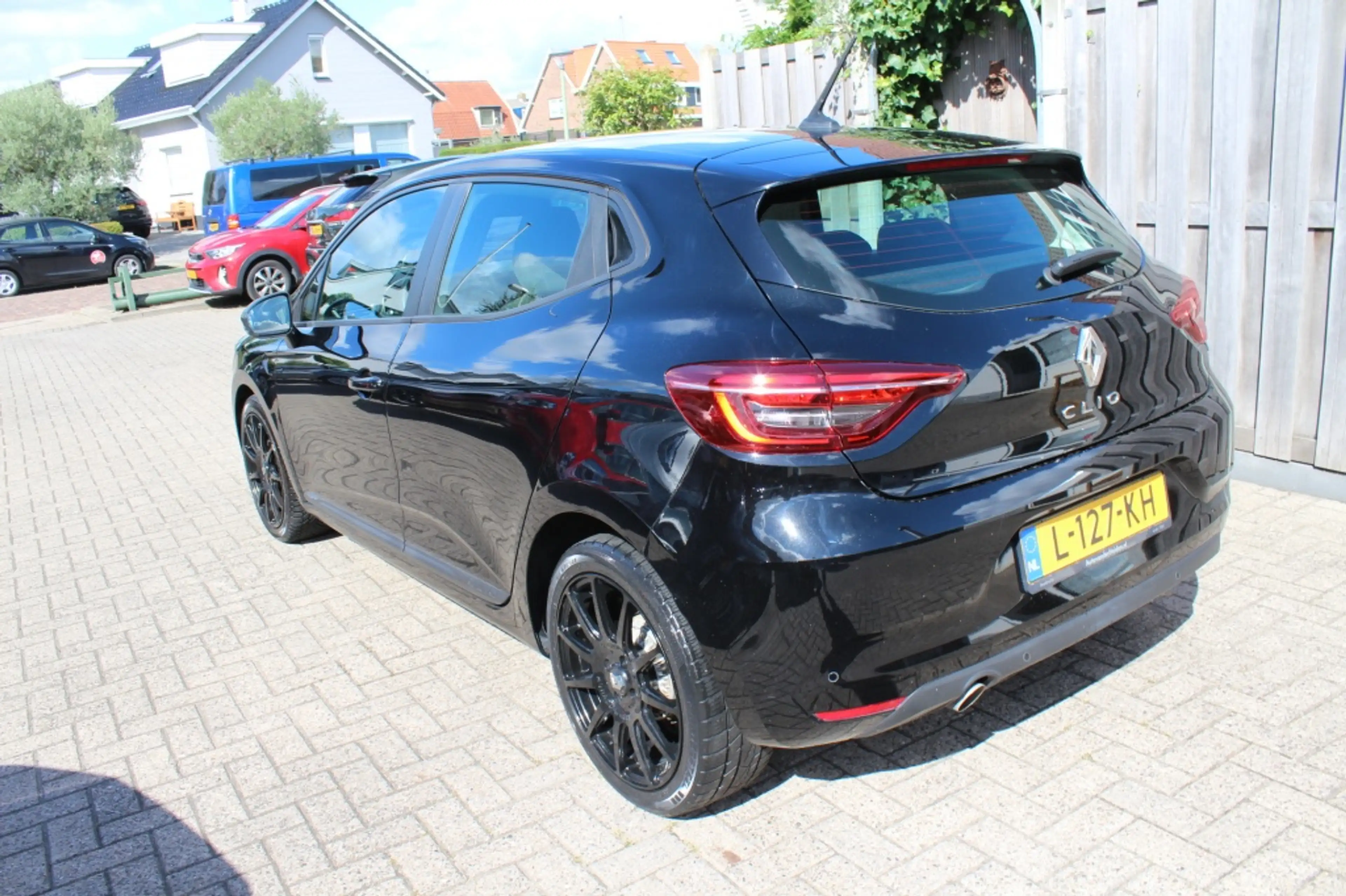 Renault Clio 1.0 TCe Zen — photo 4