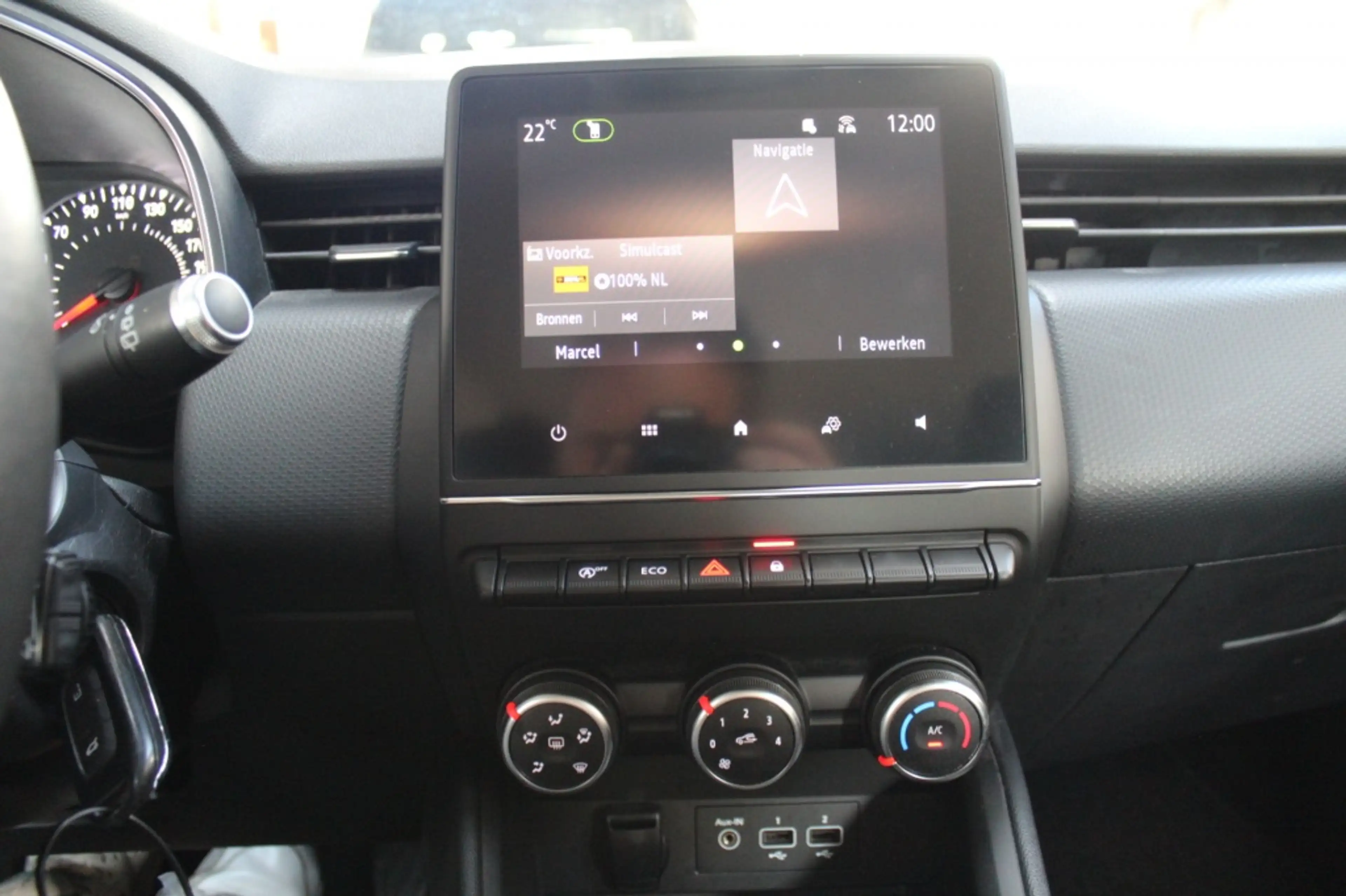 Renault Clio 1.0 TCe Zen — photo 6