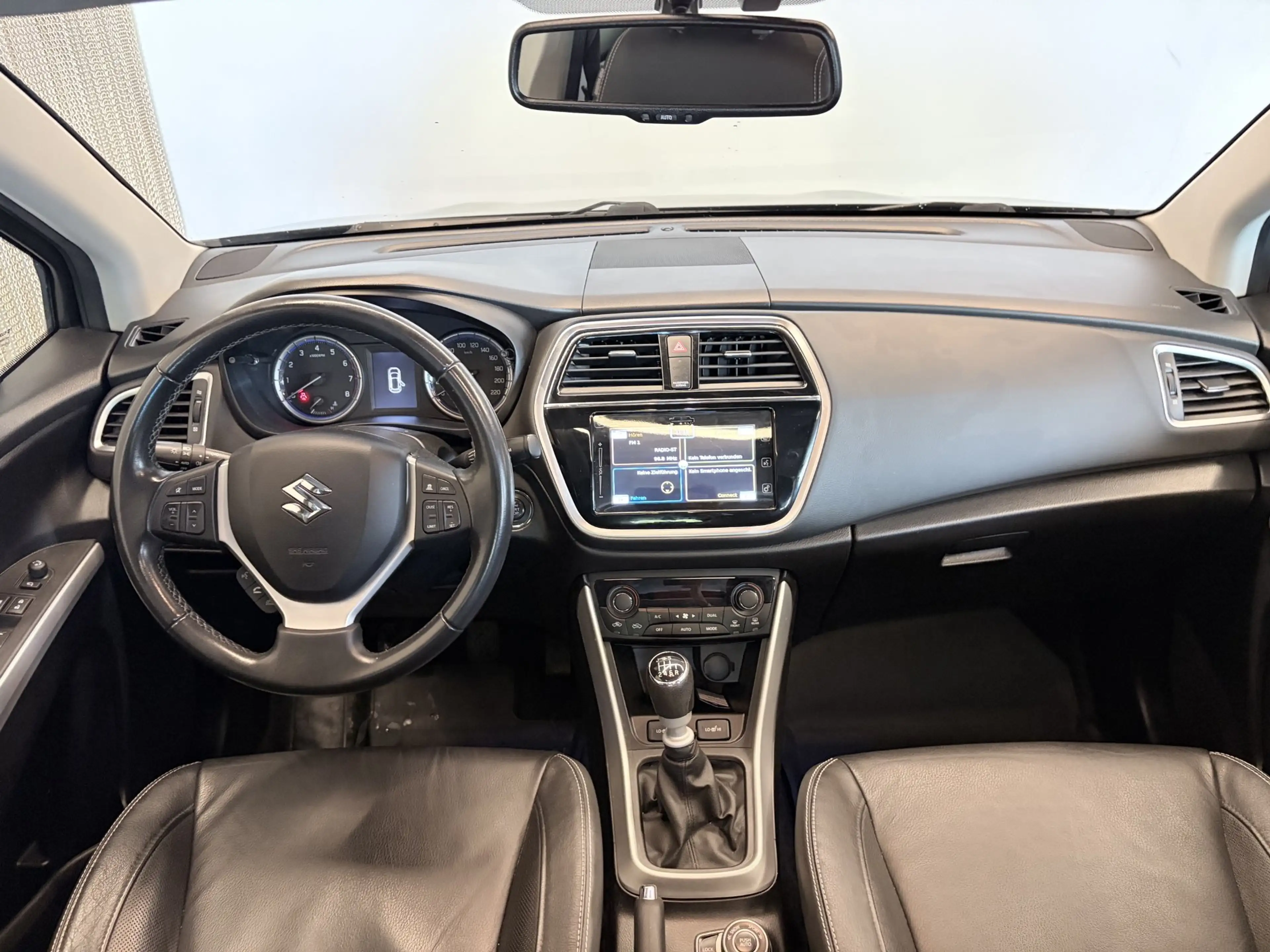 Suzuki SX4 S-Cross 1,4 GL+ DITC Hybrid ALLGRIP flash — photo 12