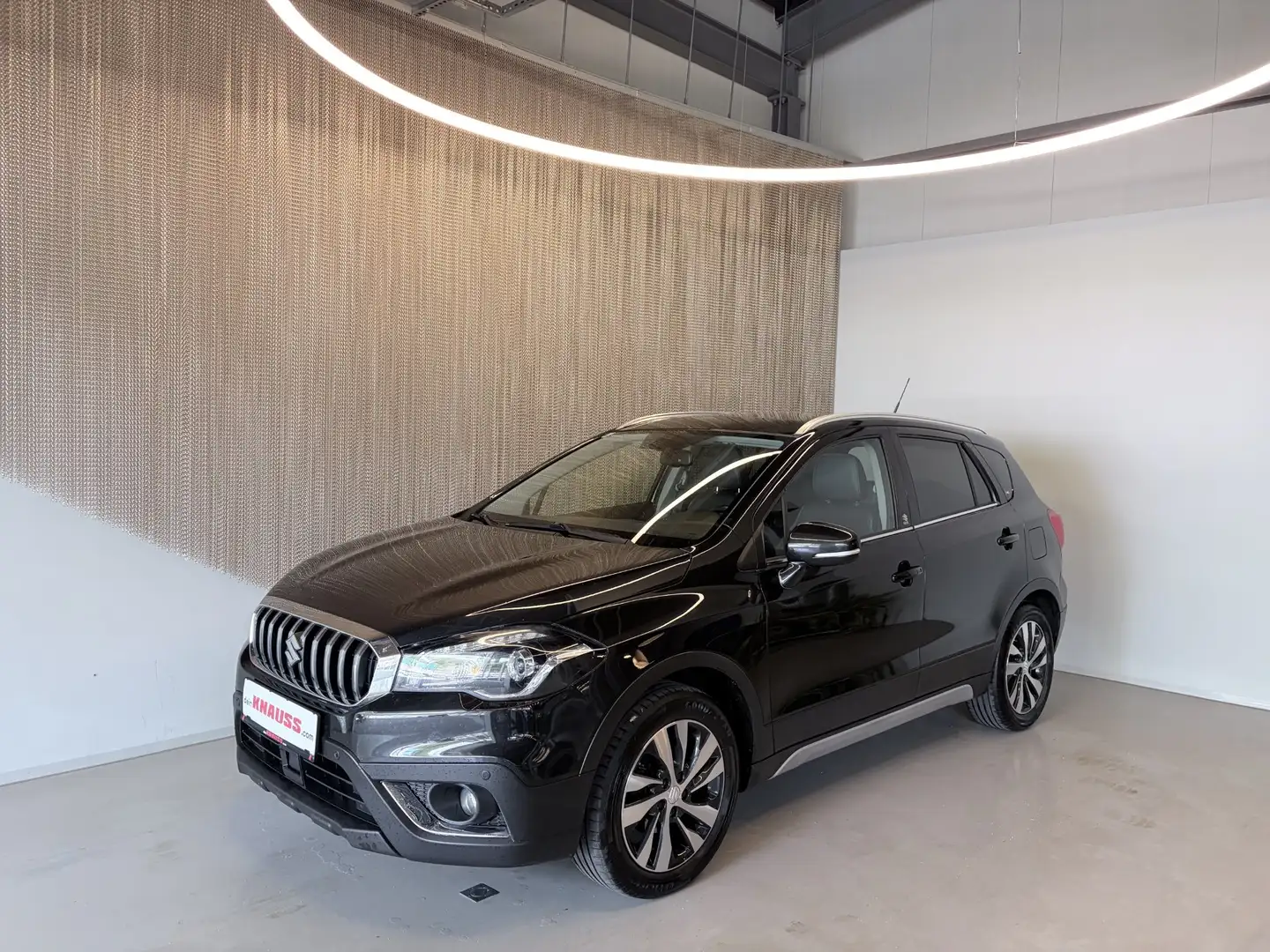 Suzuki SX4 S-Cross 1,4 GL+ DITC Hybrid ALLGRIP flash Schwarz - 1