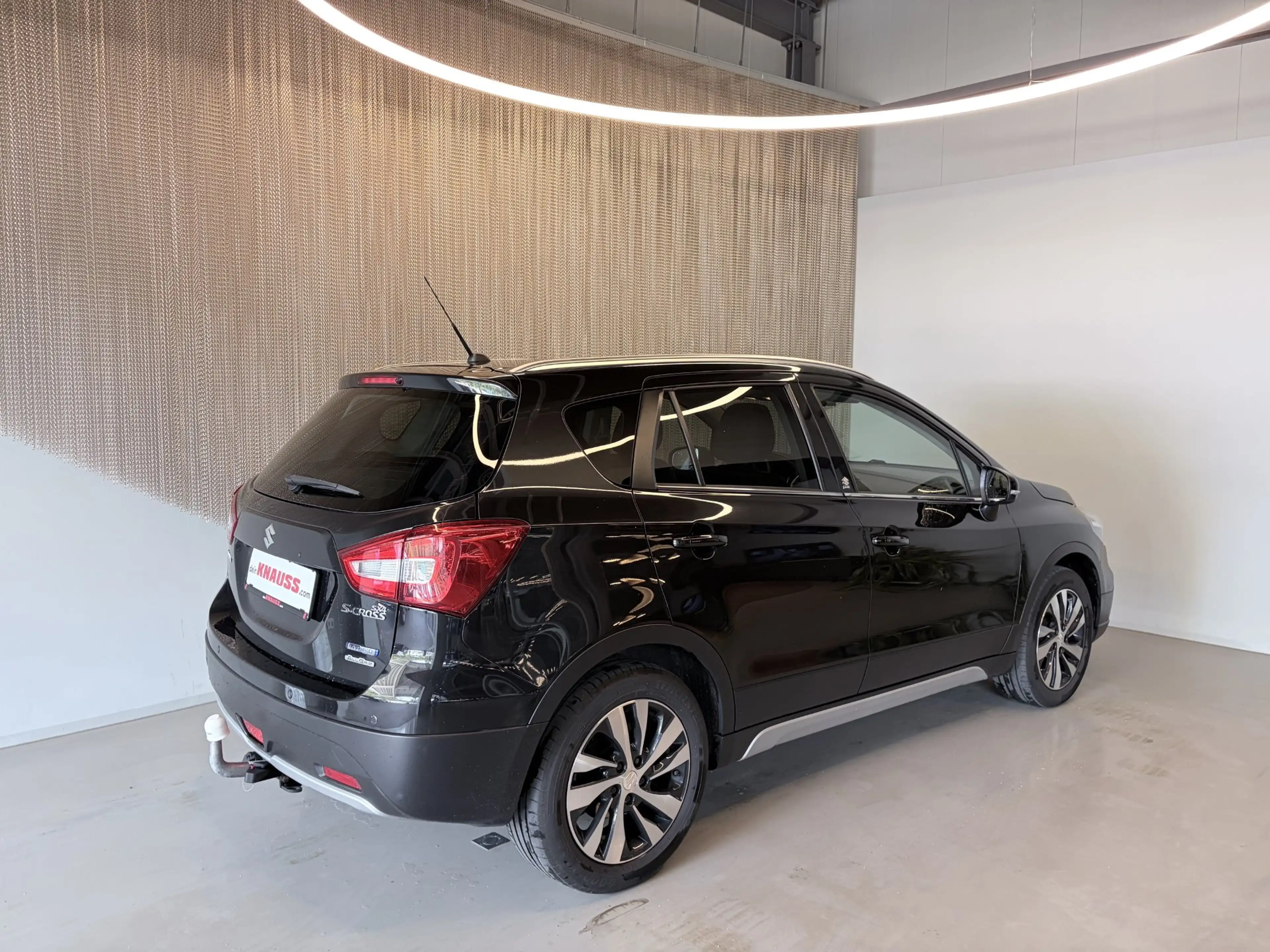 Suzuki SX4 S-Cross 1,4 GL+ DITC Hybrid ALLGRIP flash — photo 6