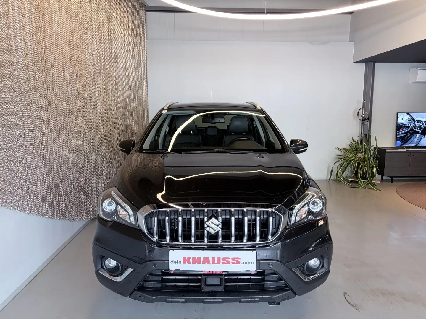 Suzuki SX4 S-Cross 1,4 GL+ DITC Hybrid ALLGRIP flash Schwarz - 2
