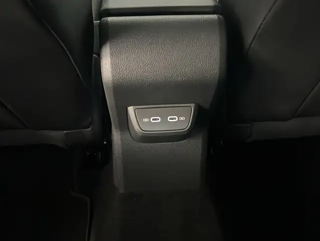 Volkswagen Polo view 11