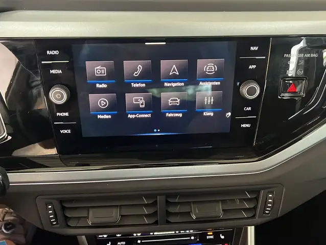 Volkswagen Polo view 7